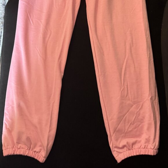 Women's Large Pink Comfy Set - Picture 9 of 9
